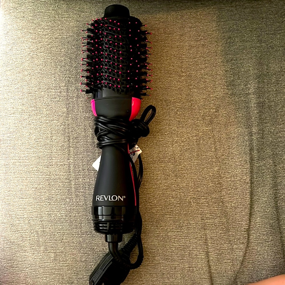 REVLON BRUSH CURLER